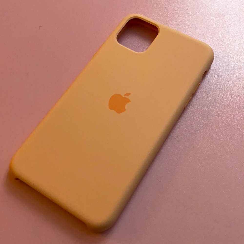 Apple Iphone 11 pro max peach